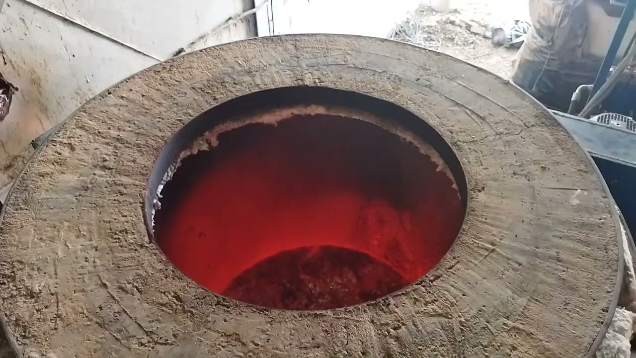 Four basculant 500 kg fusion d'aluminium