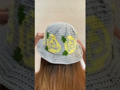 Crochet Hat Pattern | Roses Print Hat