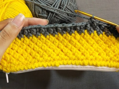 Crochet Zipper Pouch | easy crochet pouch