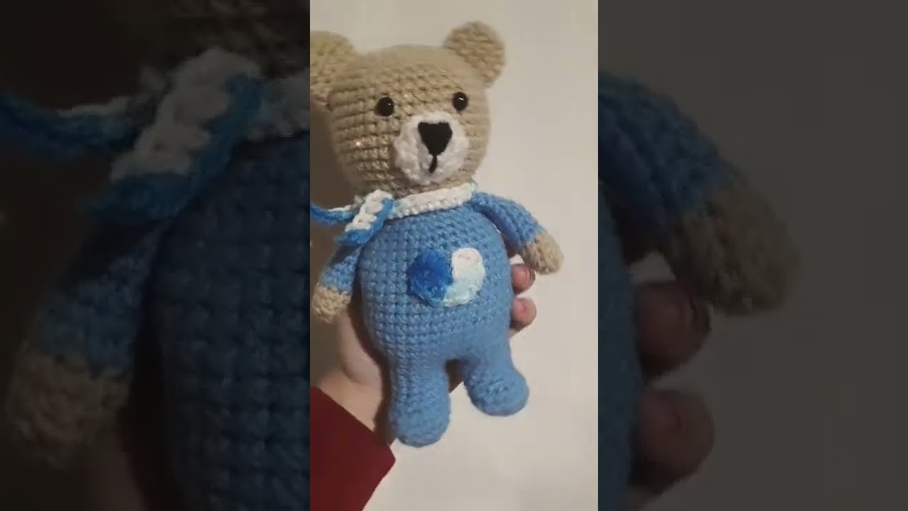 Osito a crochet Música: Hands HighMúsico: LiQWYDURL: http:.www.soundcloud.com.liqwyd