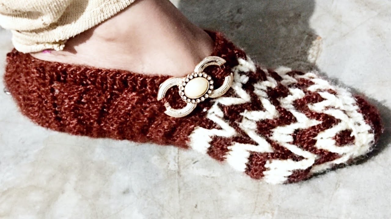 New Design Crochet Ladies Socks l ऊनी मोजे बनाए lEasy & beautiful Crochet Slipper#kshmacraft