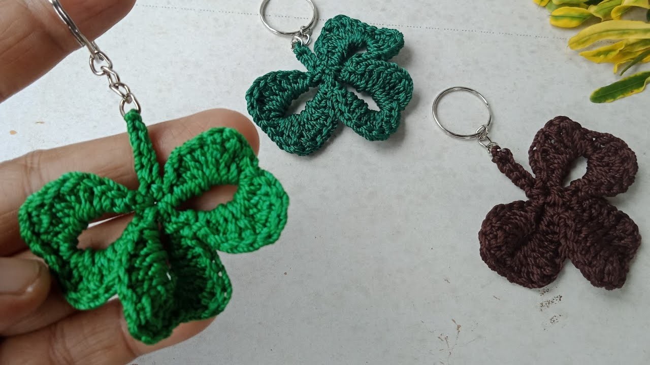 Cara mudah membuat gantungan kunci rajut || crochet keychain, crochet souvenir